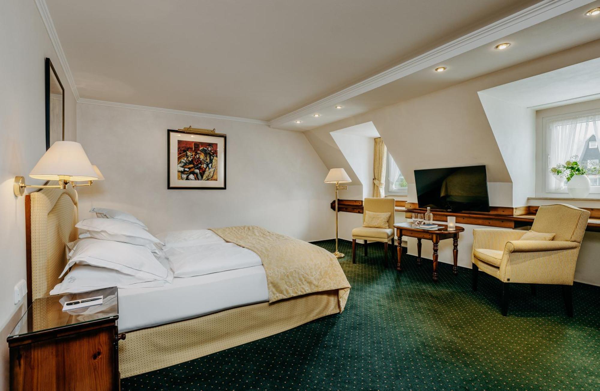 Romantik Berghotel Astenkrone Winterberg Exteriér fotografie
